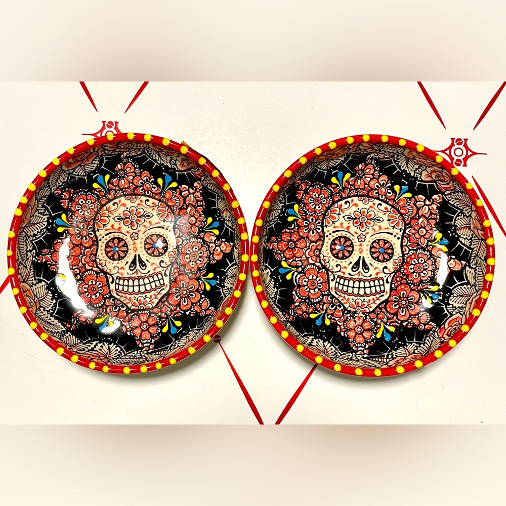 NWT Sugar Skull/Day of the Dead Dia de los Muertos Ceramic Bowl Set